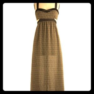 Maxi side cut out dress